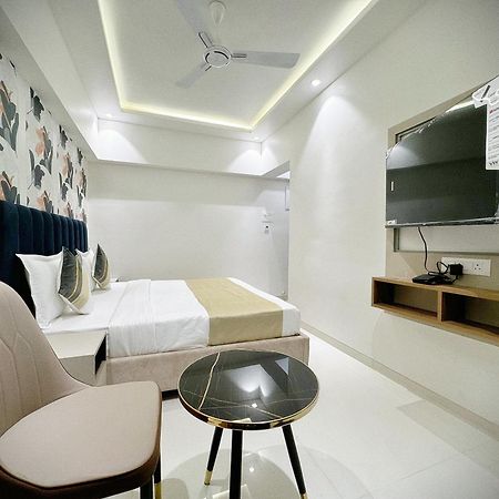 The Orion Premium Suites มุมไบ ภายนอก รูปภาพ