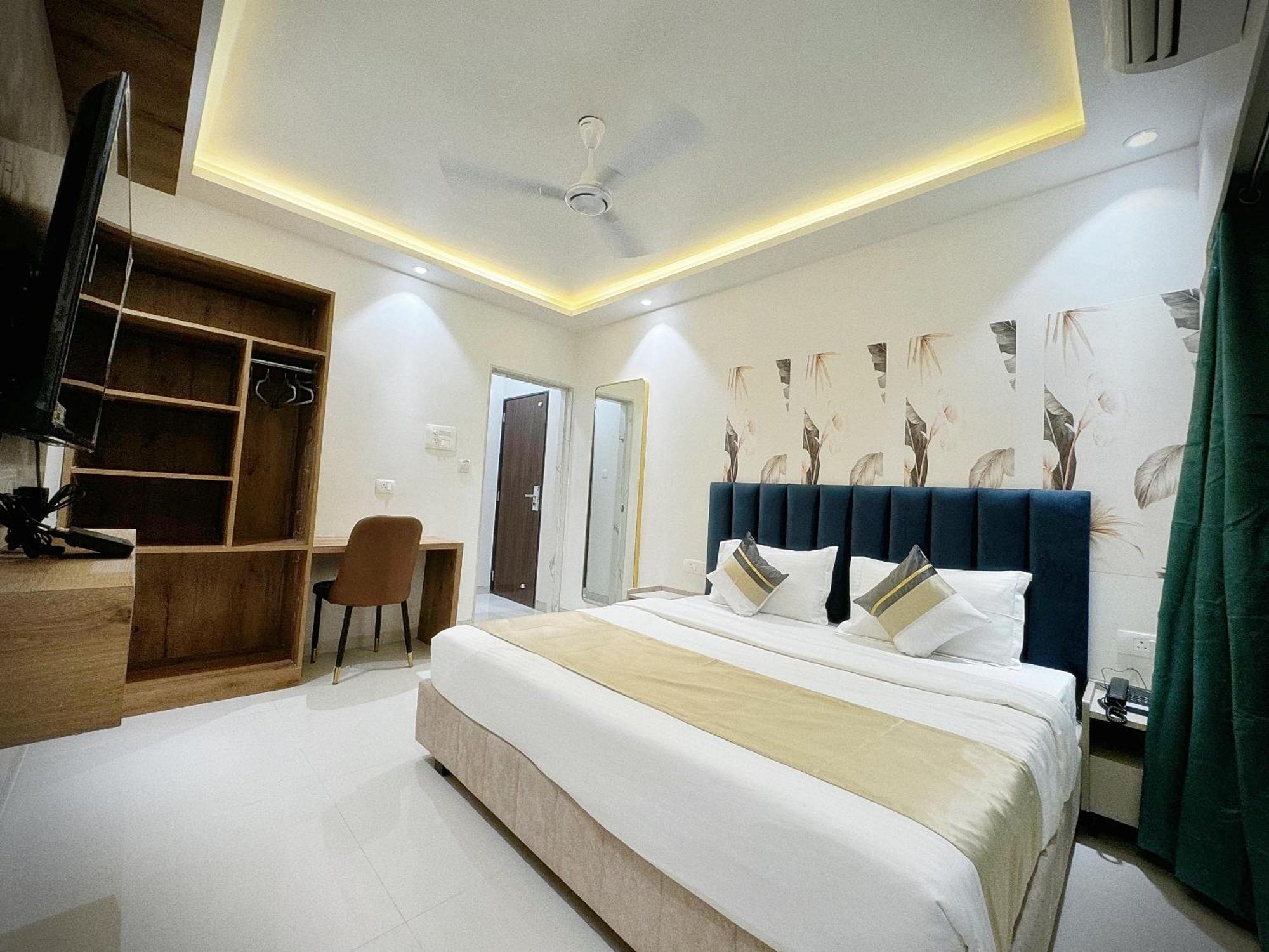The Orion Premium Suites มุมไบ ภายนอก รูปภาพ