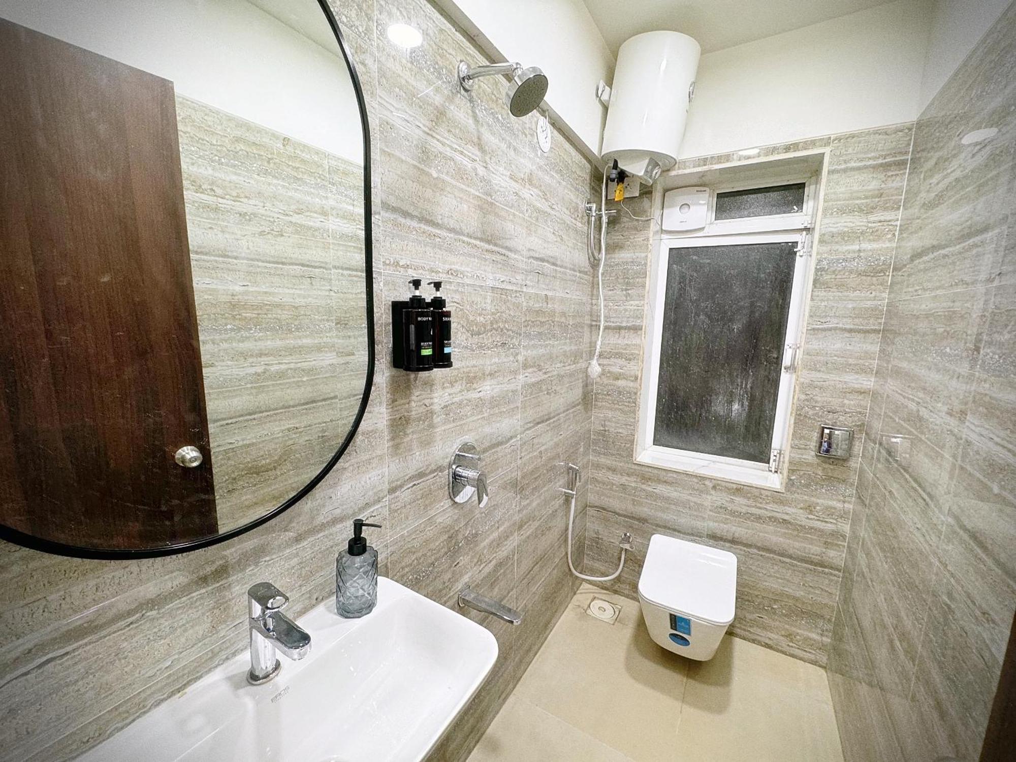 The Orion Premium Suites มุมไบ ภายนอก รูปภาพ