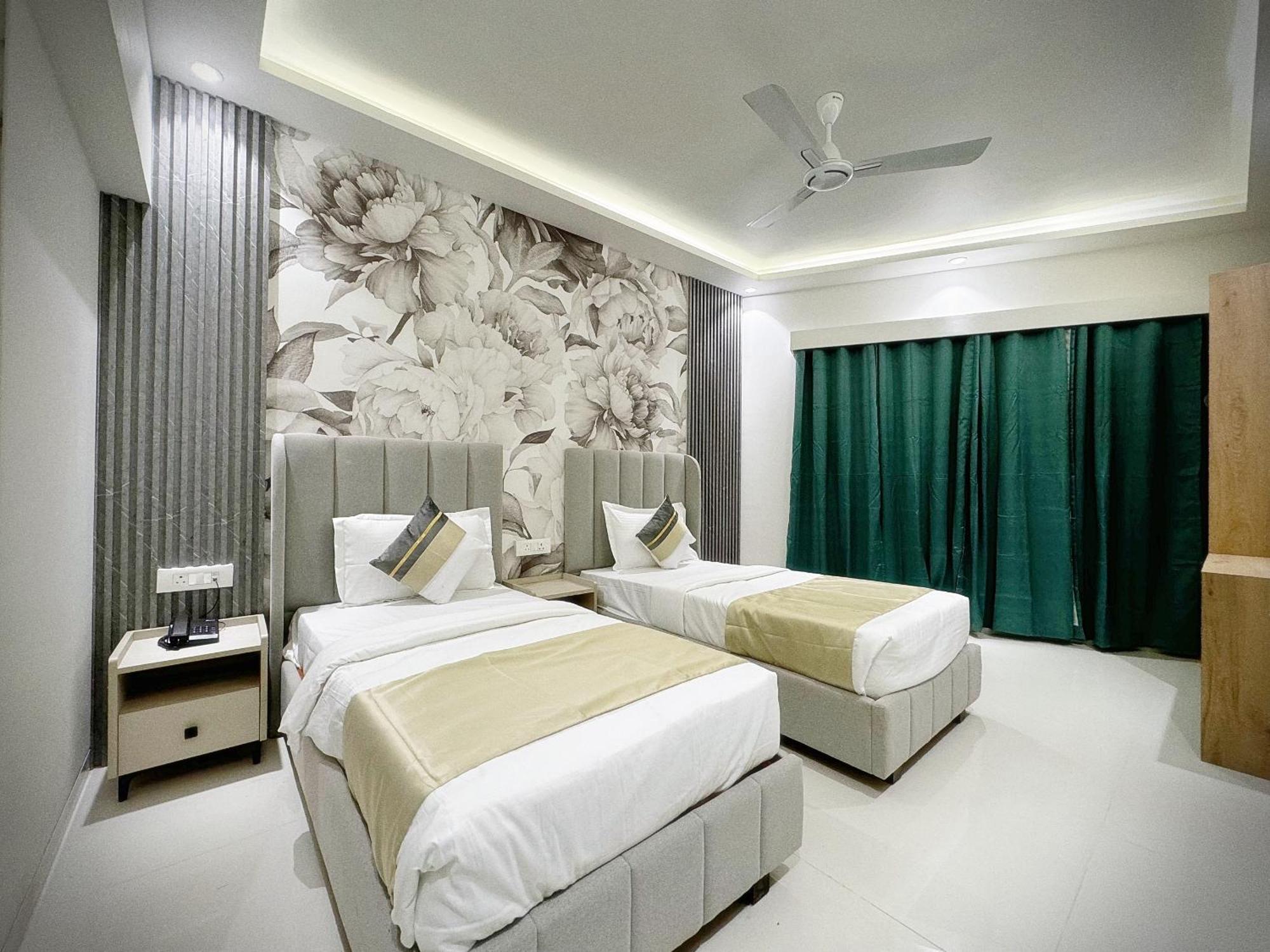 The Orion Premium Suites มุมไบ ภายนอก รูปภาพ